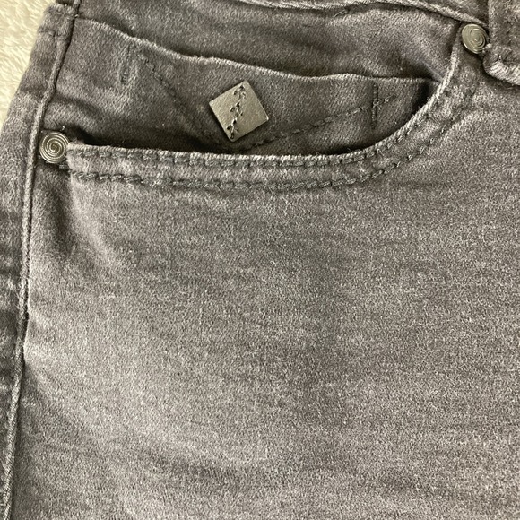 Rhythm in Blues Jeans Women's‎ Size 14 Modern Black Denim Stretch Straight Leg - Picture 3 of 16